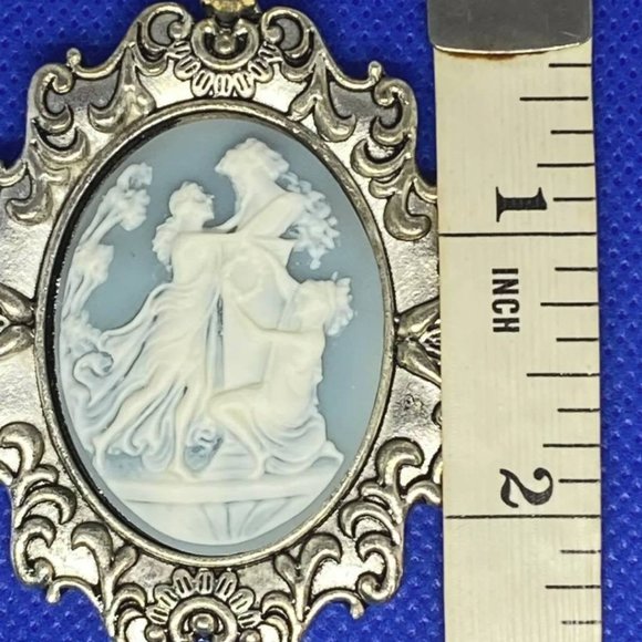 Renaissance Victorian blue Grecian Ladies Garden Cameo Silver Necklace - Picture 4 of 7